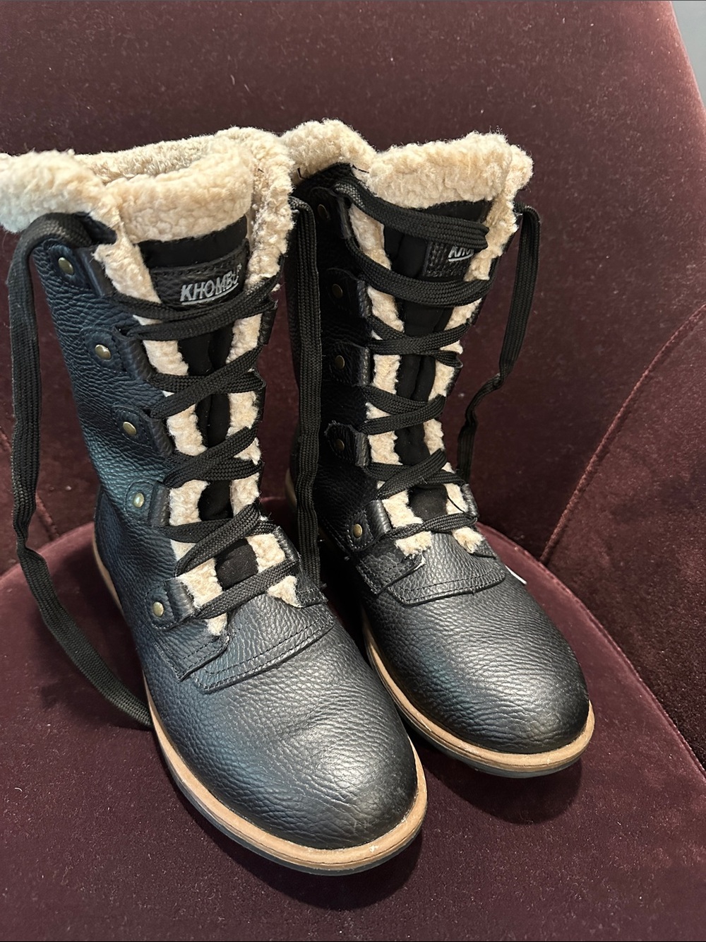 Khombu Black Lace-Up Faux-Shearling Trim Winter Boots